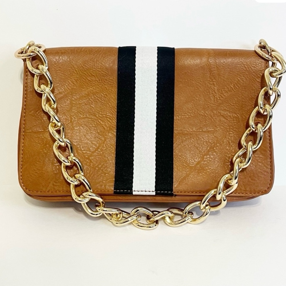 Social Threads X The Mother Chic Bag
New without tags